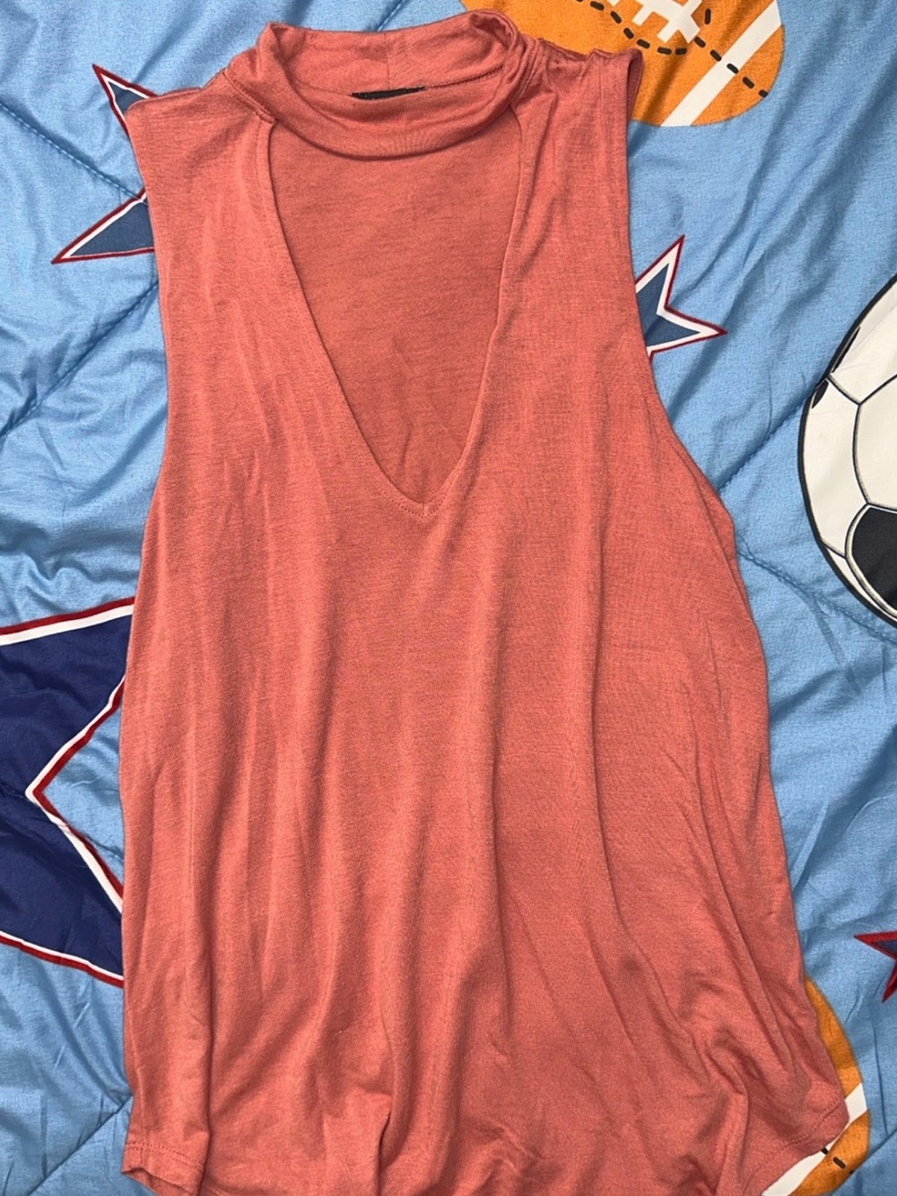 Woman’s Express Tank - Picture 3 of 3